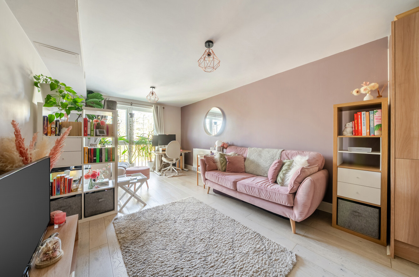 1 bedroom apartment for sale