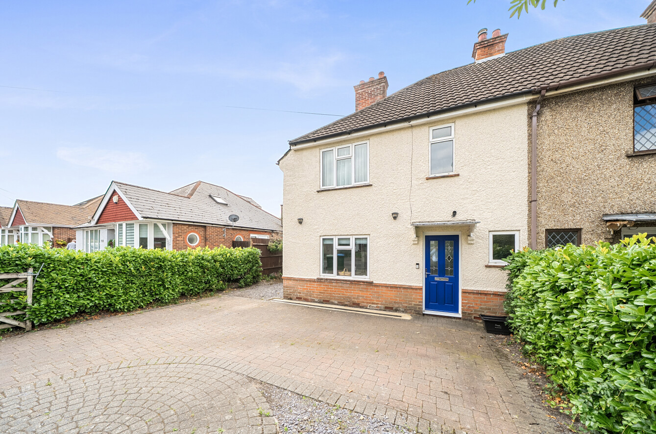 3 bedroom semi-detached house for sale