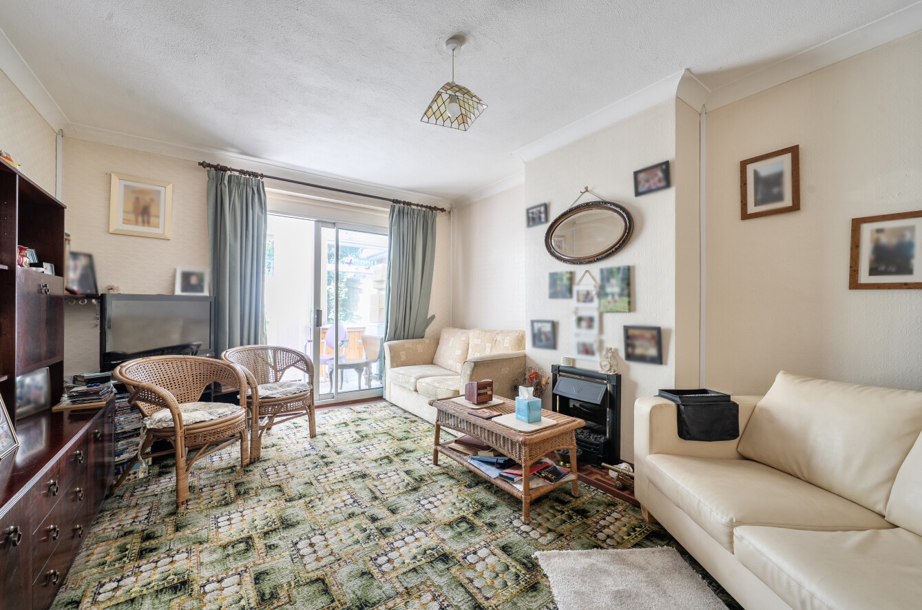 2 bedroom semi-detached bungalow for sale