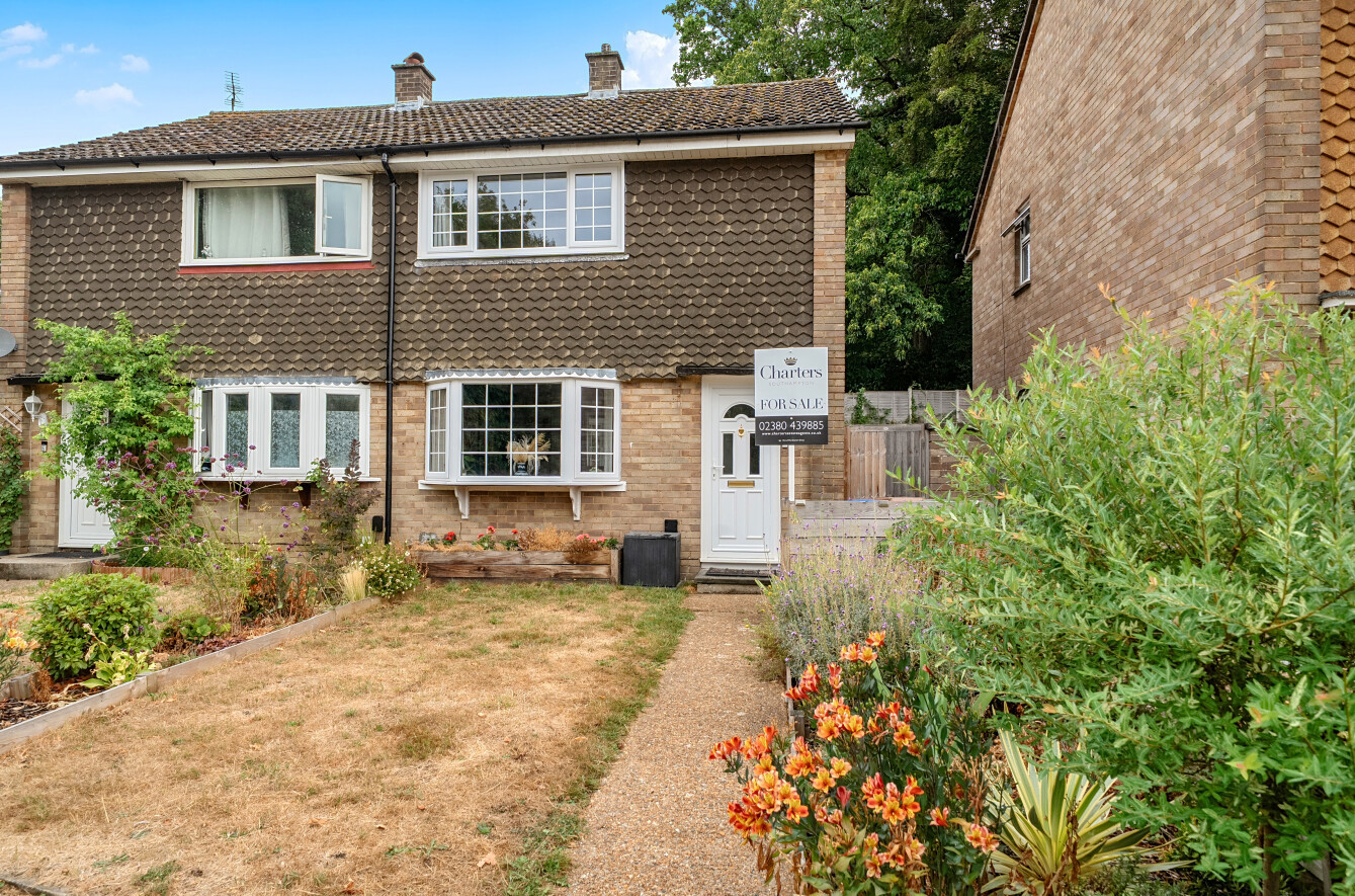 2 bedroom semi-detached house for sale