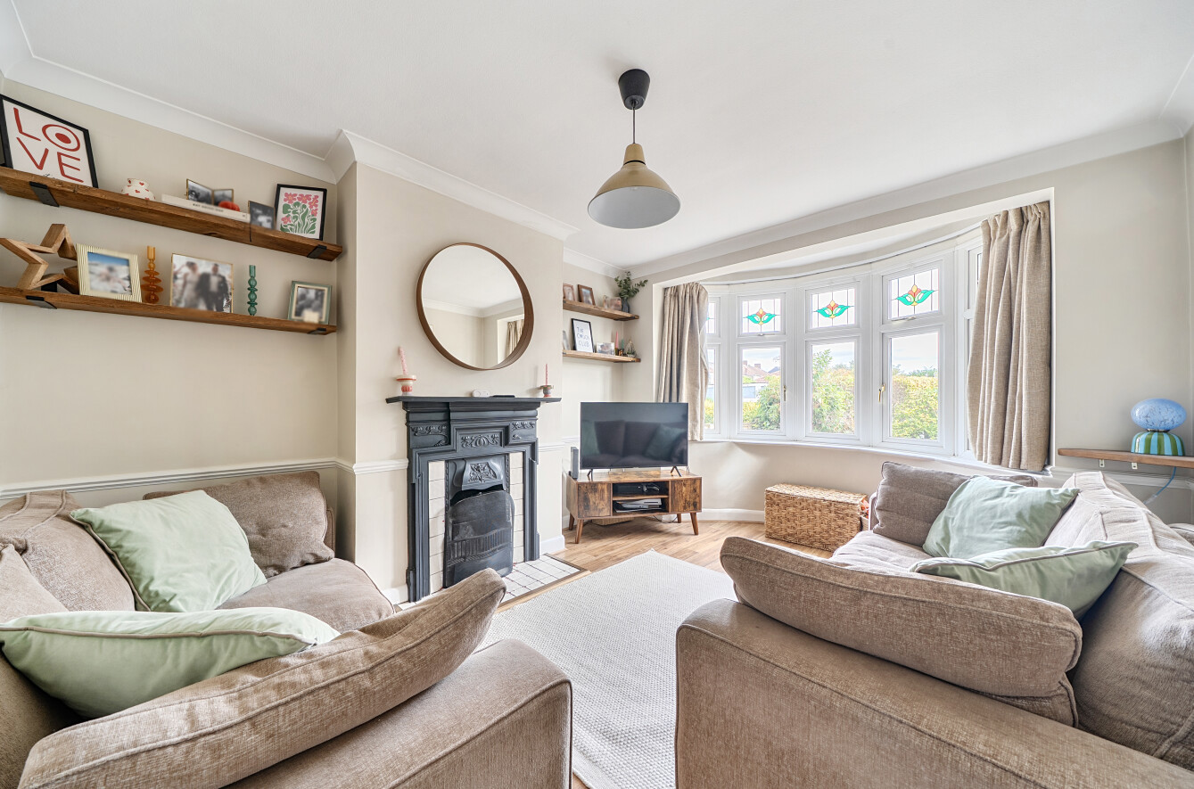 3 bedroom  terraced house for sale