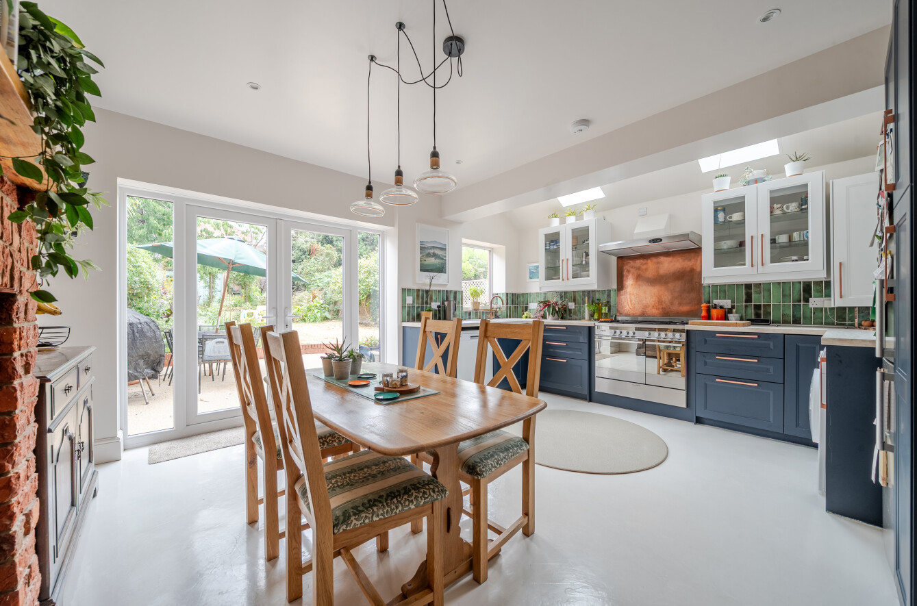 4 bedroom  semi-detached house for sale