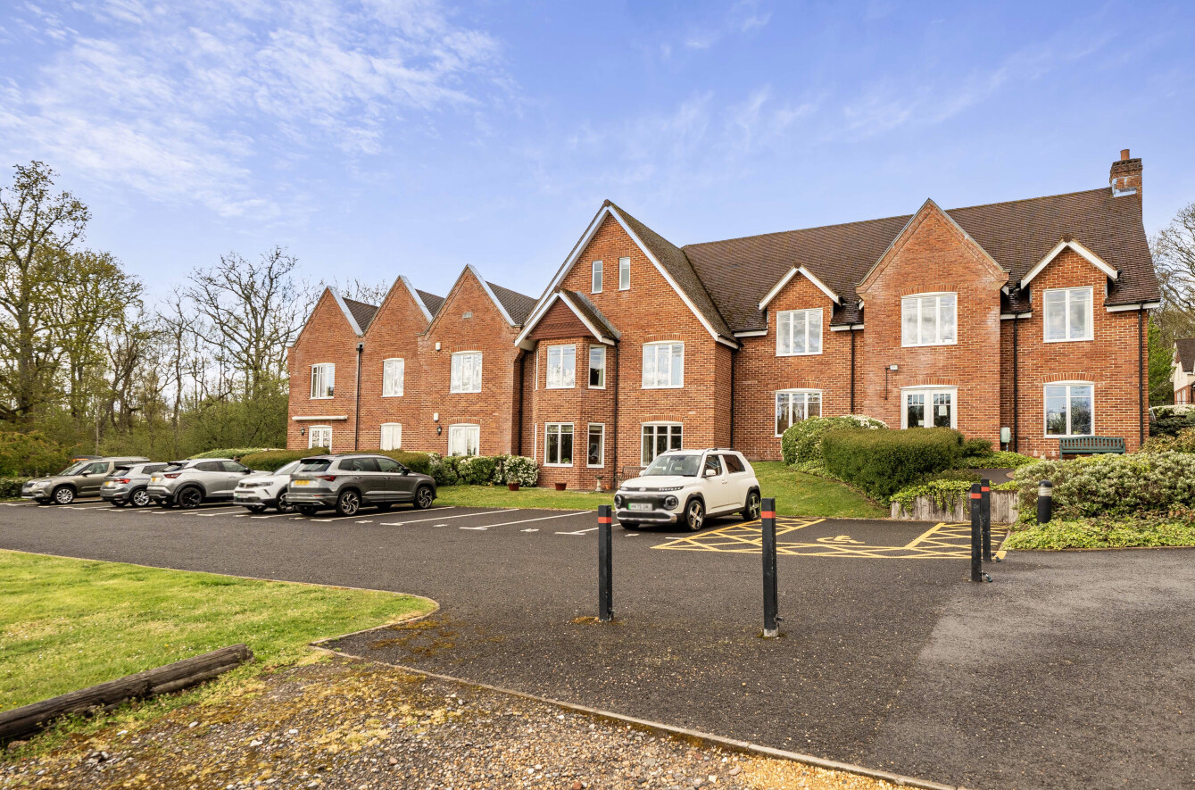 2 bedroom apartment for sale