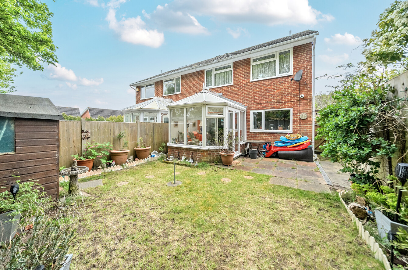 4 bedroom semi-detached house for sale