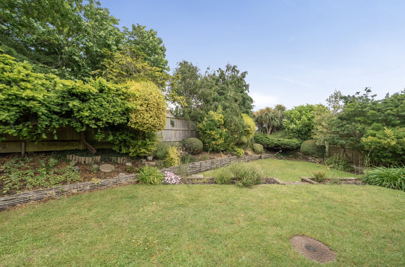 3 bedroom  detached bungalow for sale