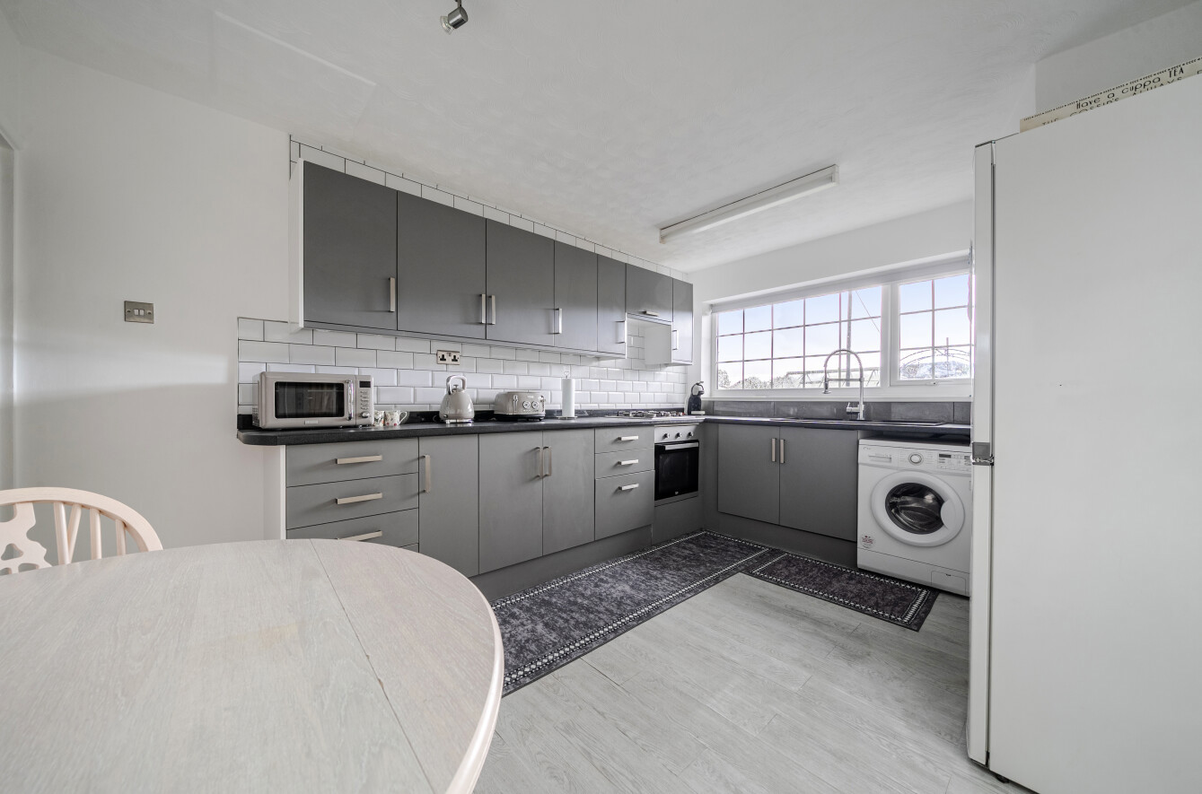 2 bedroom semi-detached bungalow for sale