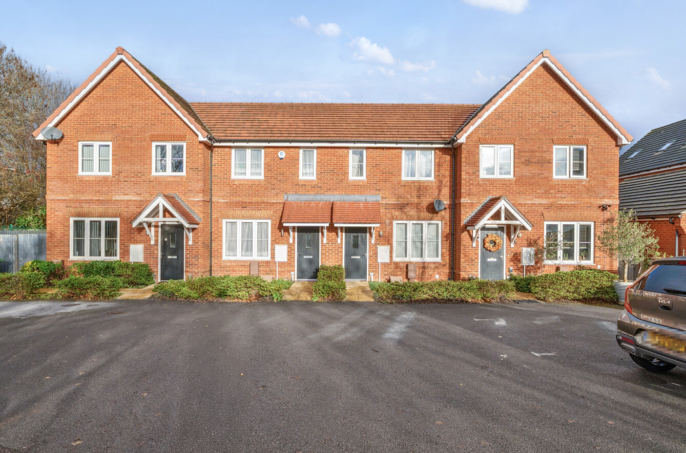 2 bedroom terraced house for sale