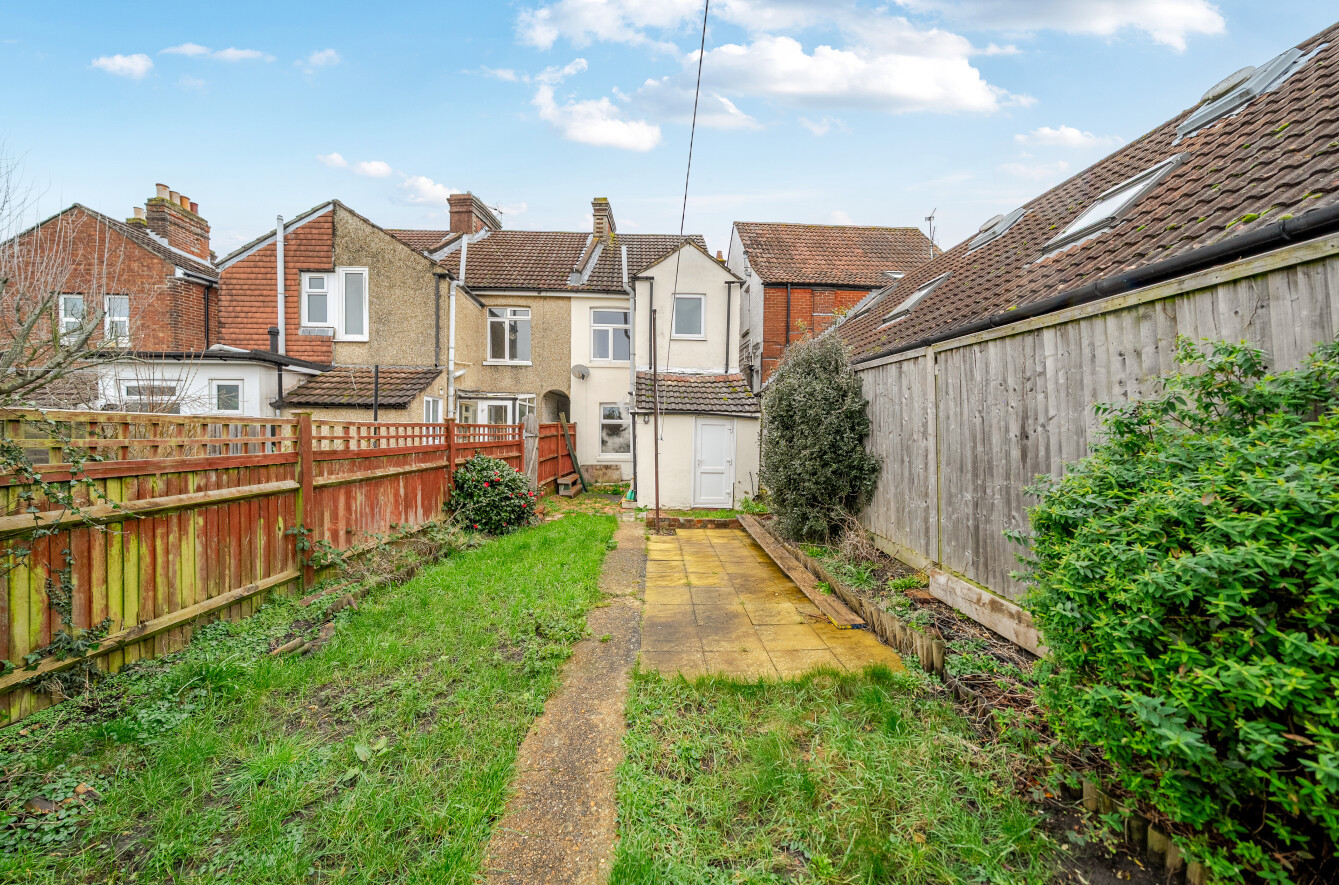 2 bedroom house for sale