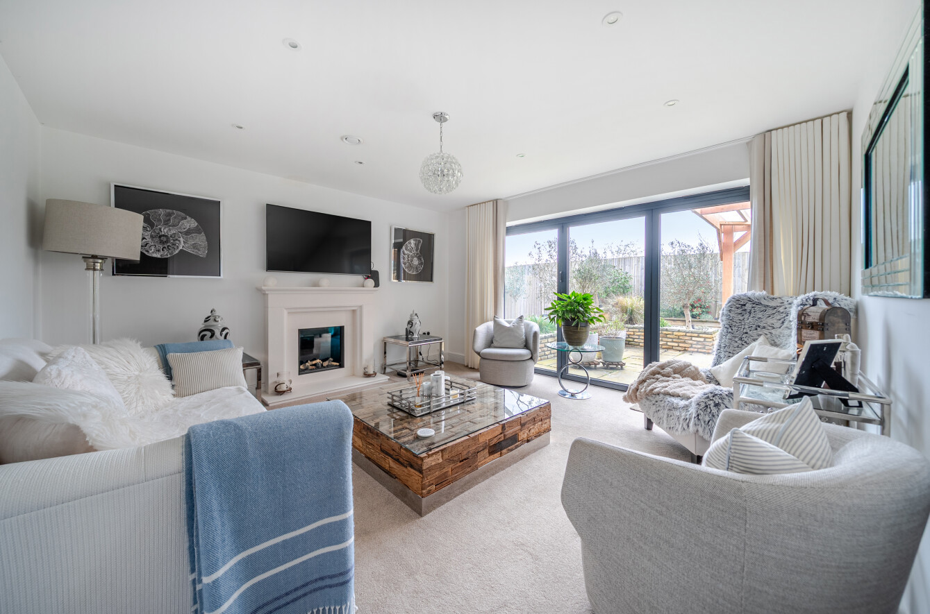 3 bedroom  detached house for sale