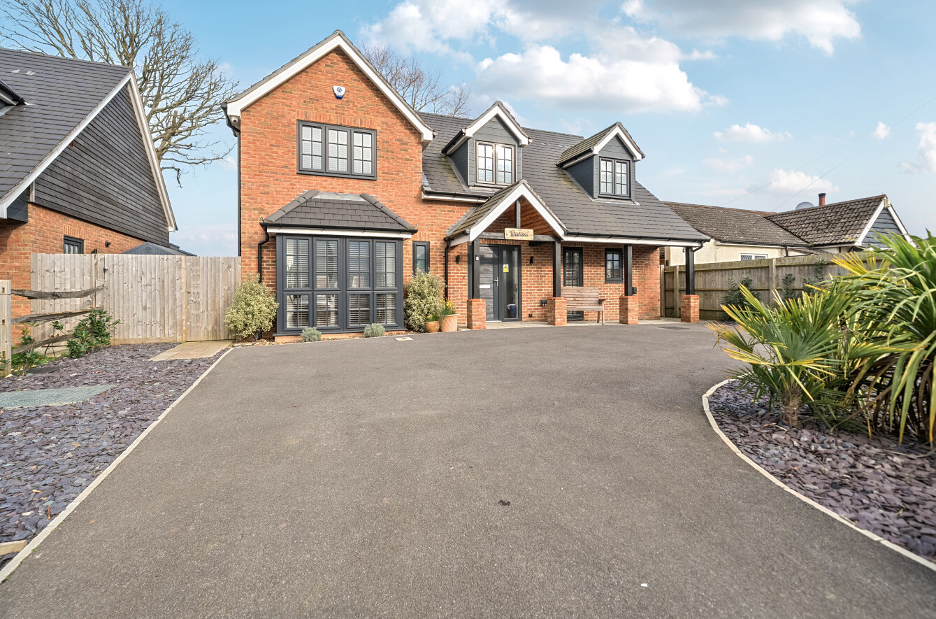 3 bedroom detached house for sale