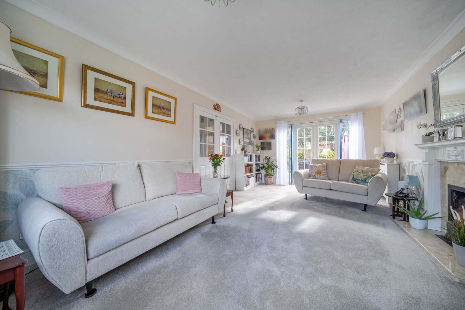 4 bedroom  detached house for sale