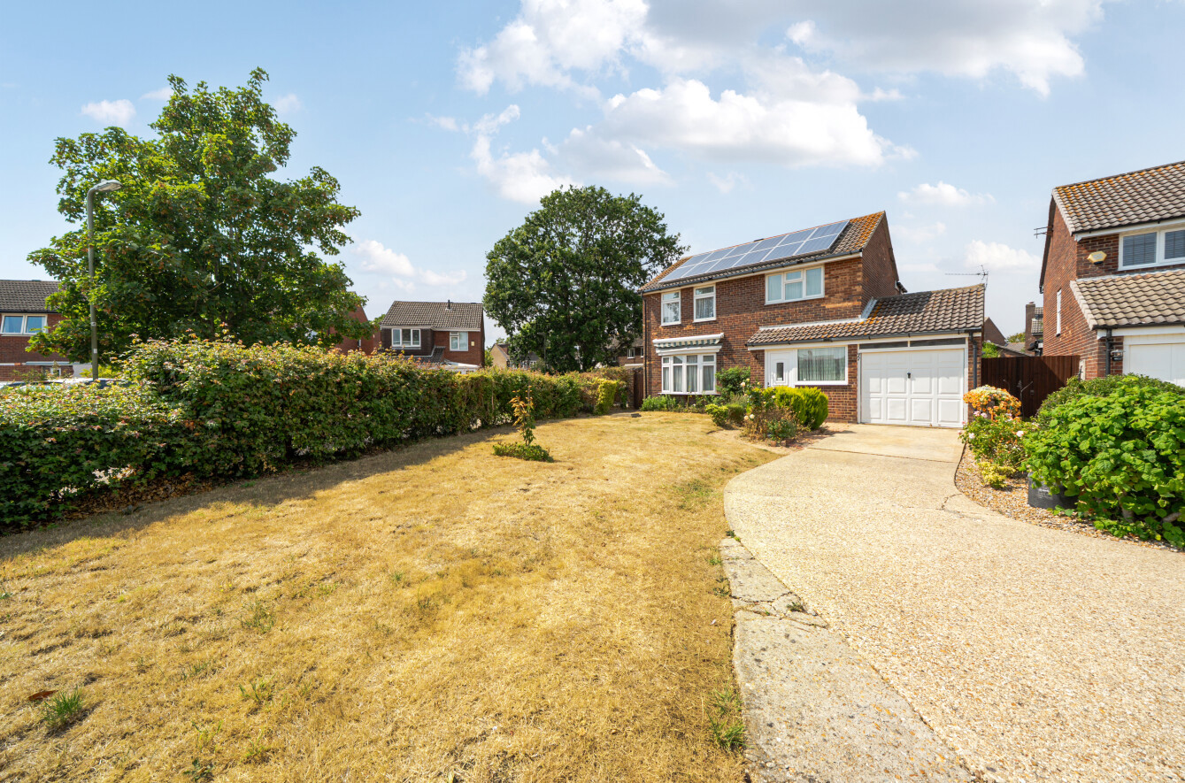 4 bedroom  detached house for sale