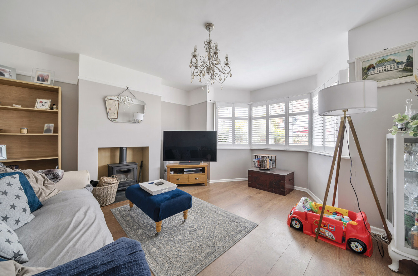 3 bedroom  semi-detached house for sale