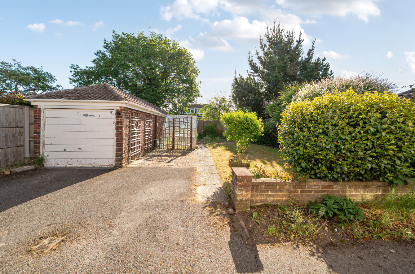 3 bedroom  detached bungalow for sale