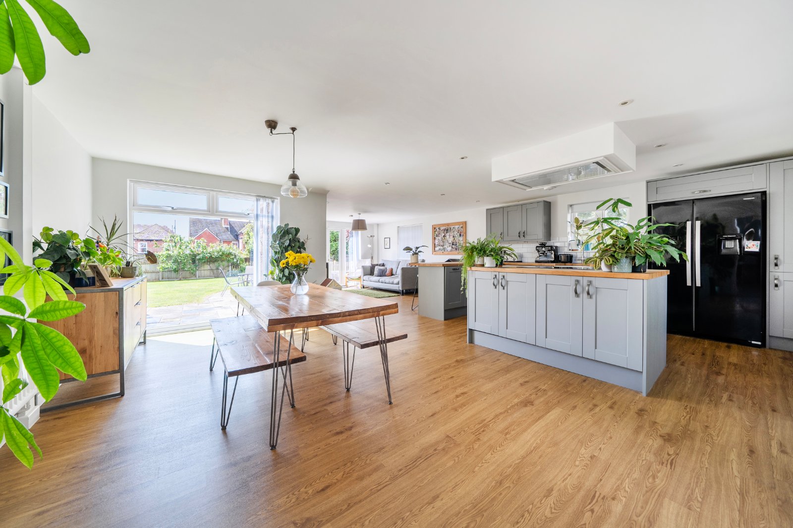 4 bedroom  detached house for sale