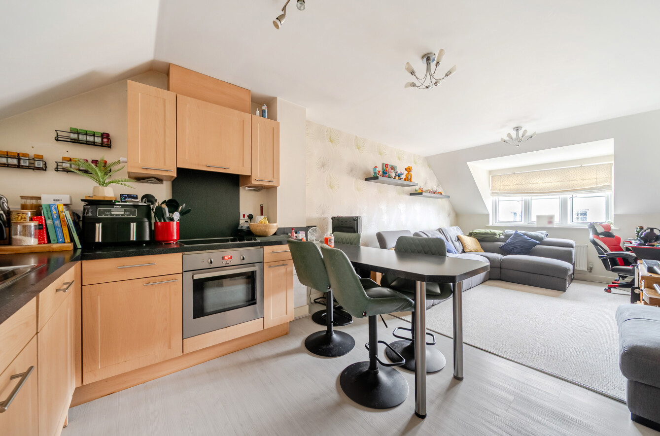 2 bedroom apartment for sale