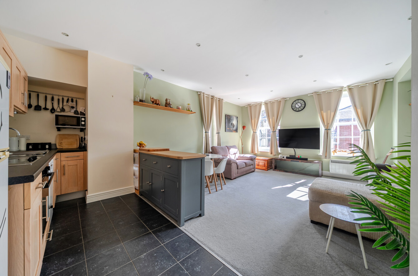 2 bedroom apartment for sale
