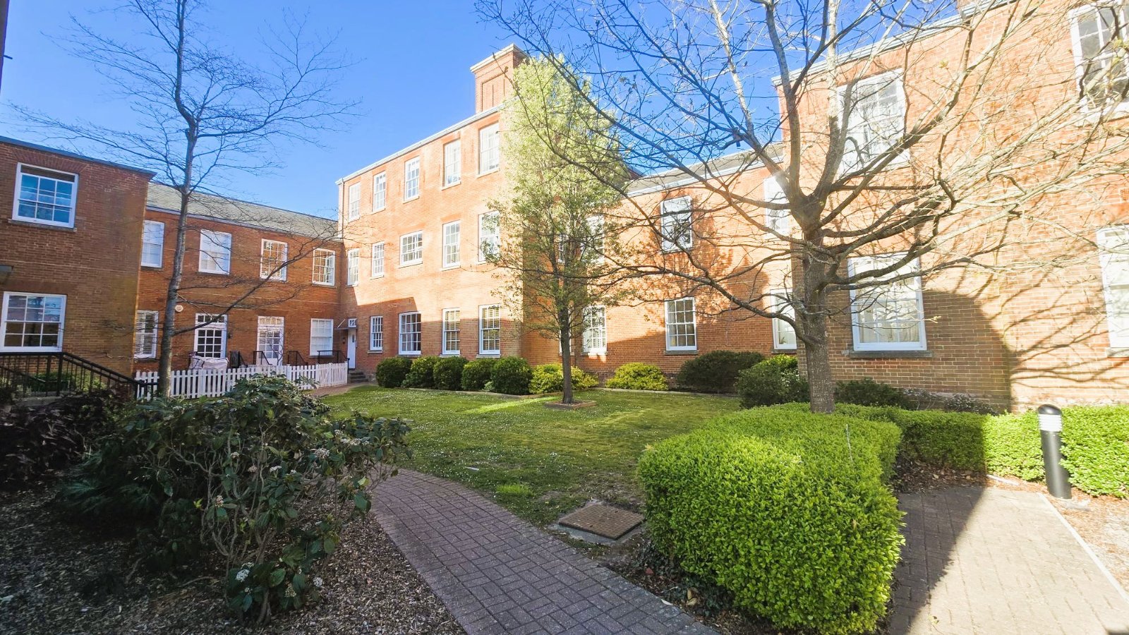 2 bedroom apartment for sale