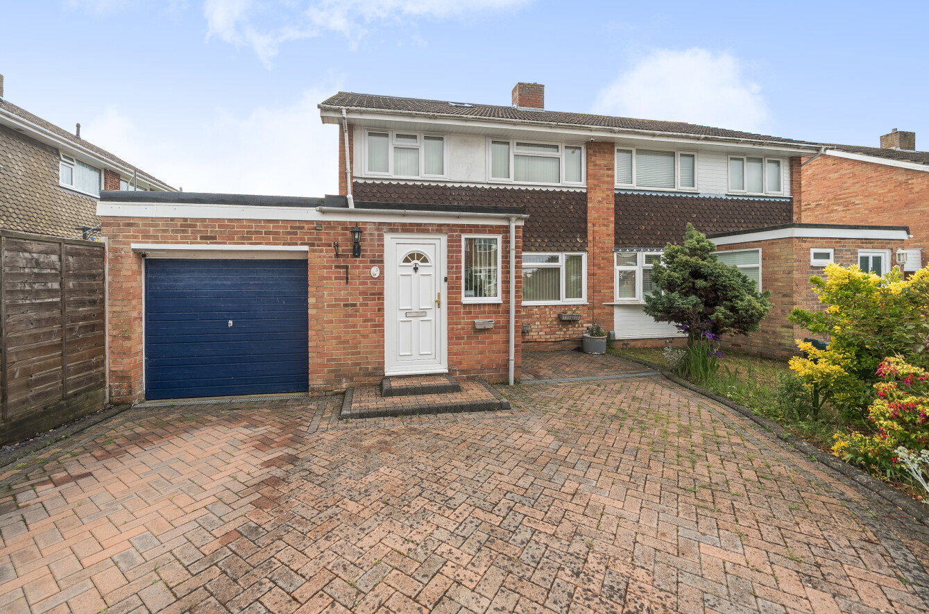 4 bedroom semi-detached house for sale