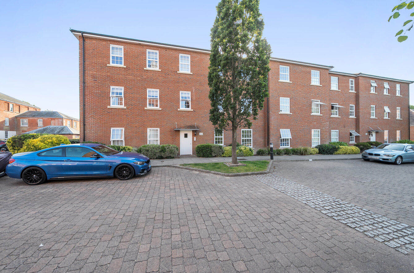 2 bedroom apartment for sale