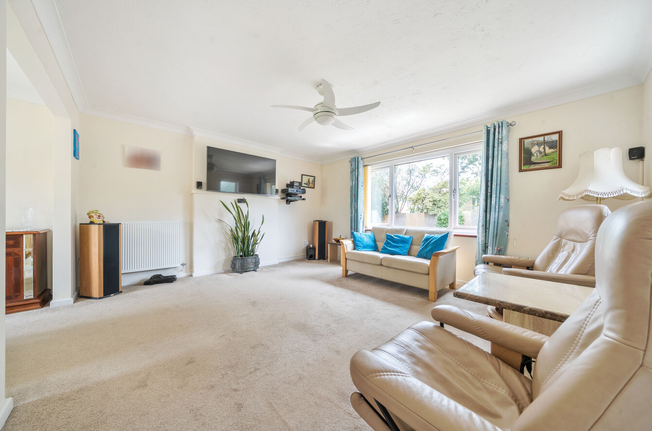 3 bedroom  detached bungalow for sale