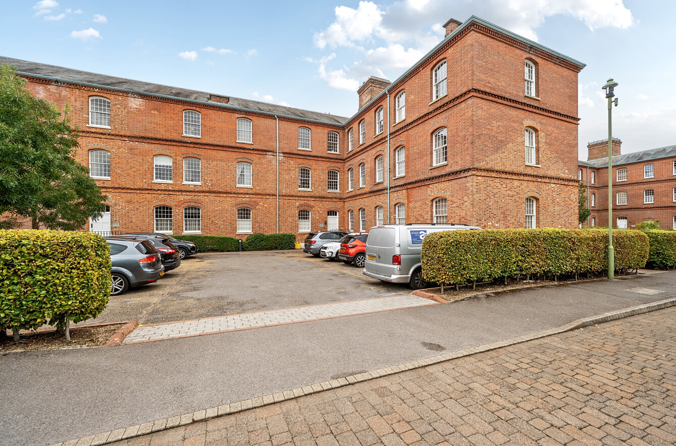 Kingswood Place