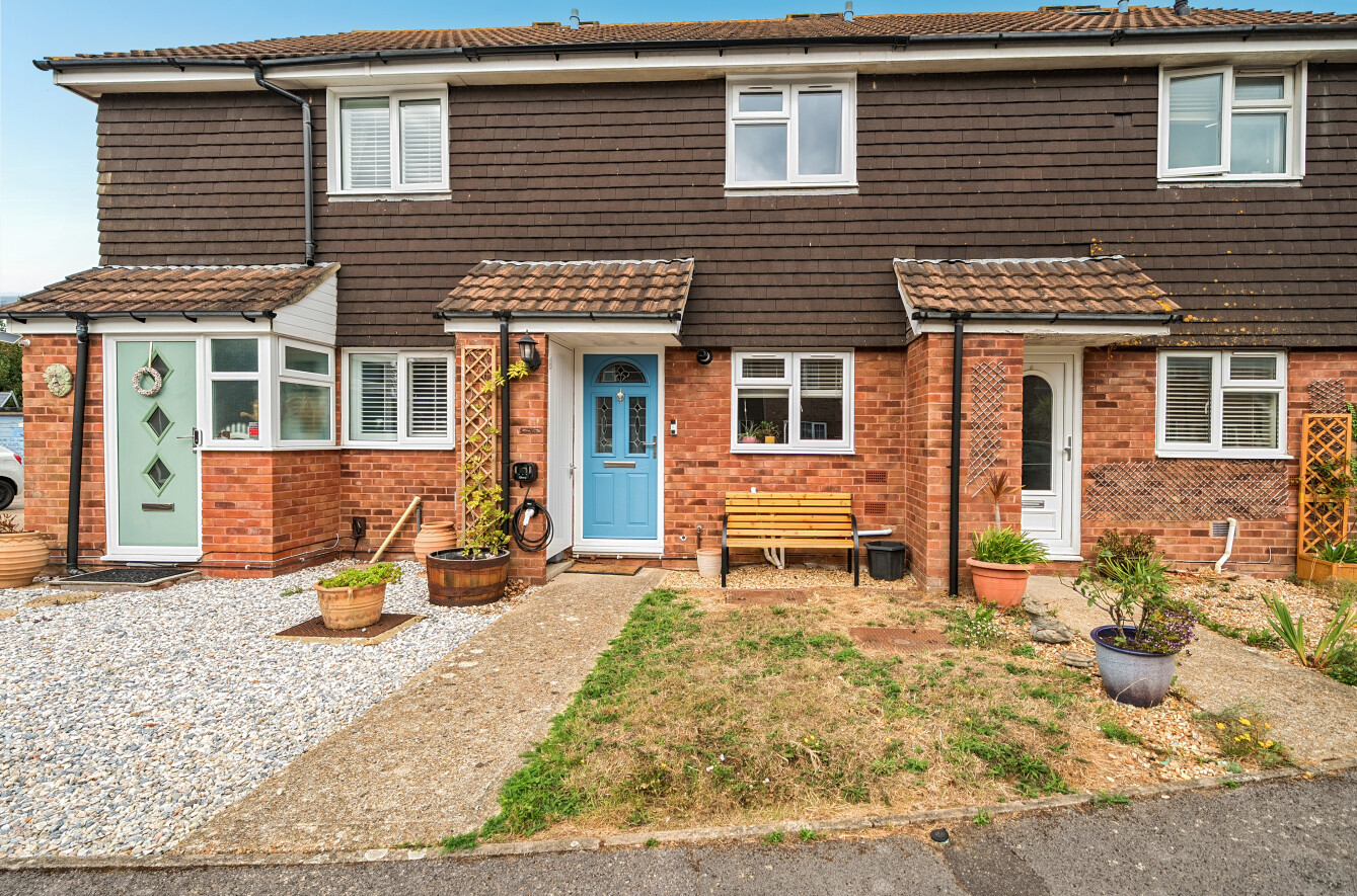 2 bedroom terraced house for sale