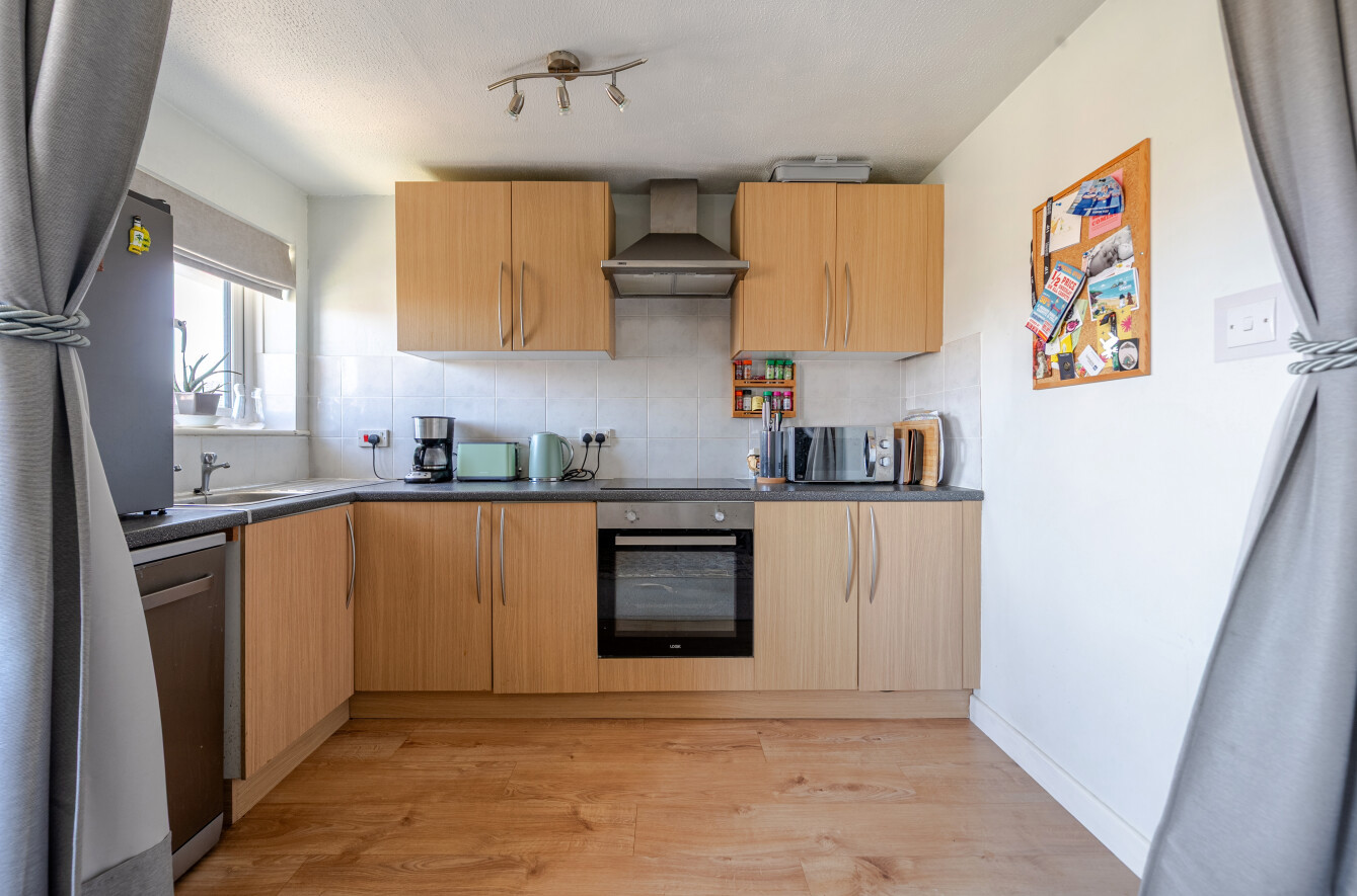 1 bedroom maisonette for sale