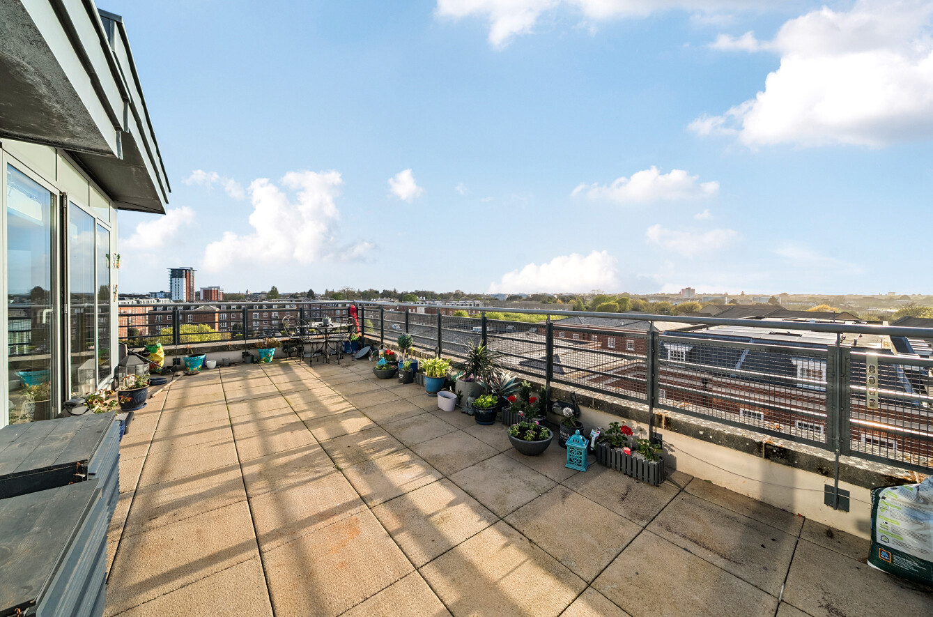 2 bedroom apartment for sale