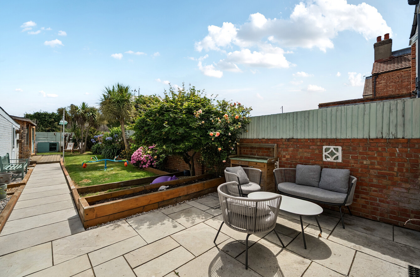3 bedroom  semi-detached house for sale
