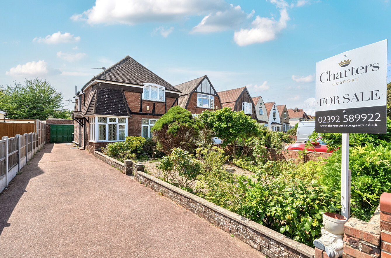 3 bedroom  detached house for sale