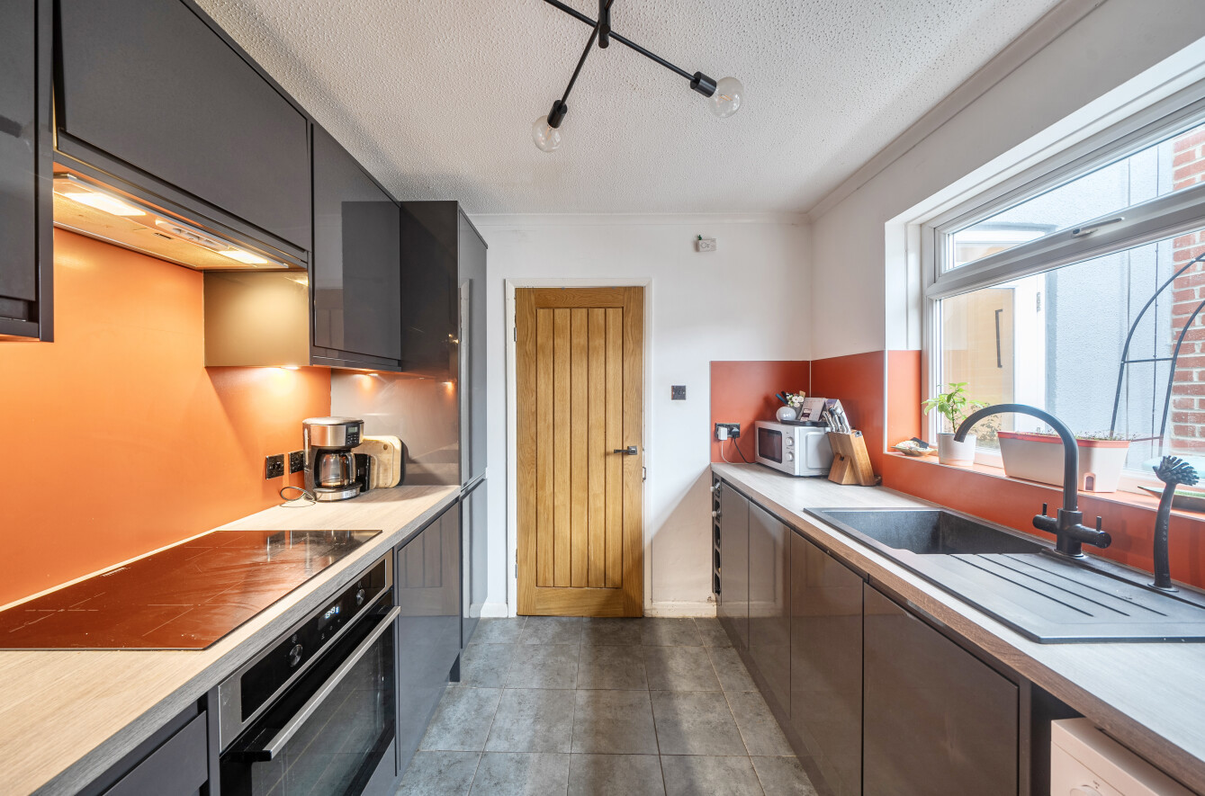 3 bedroom terraced house to rent