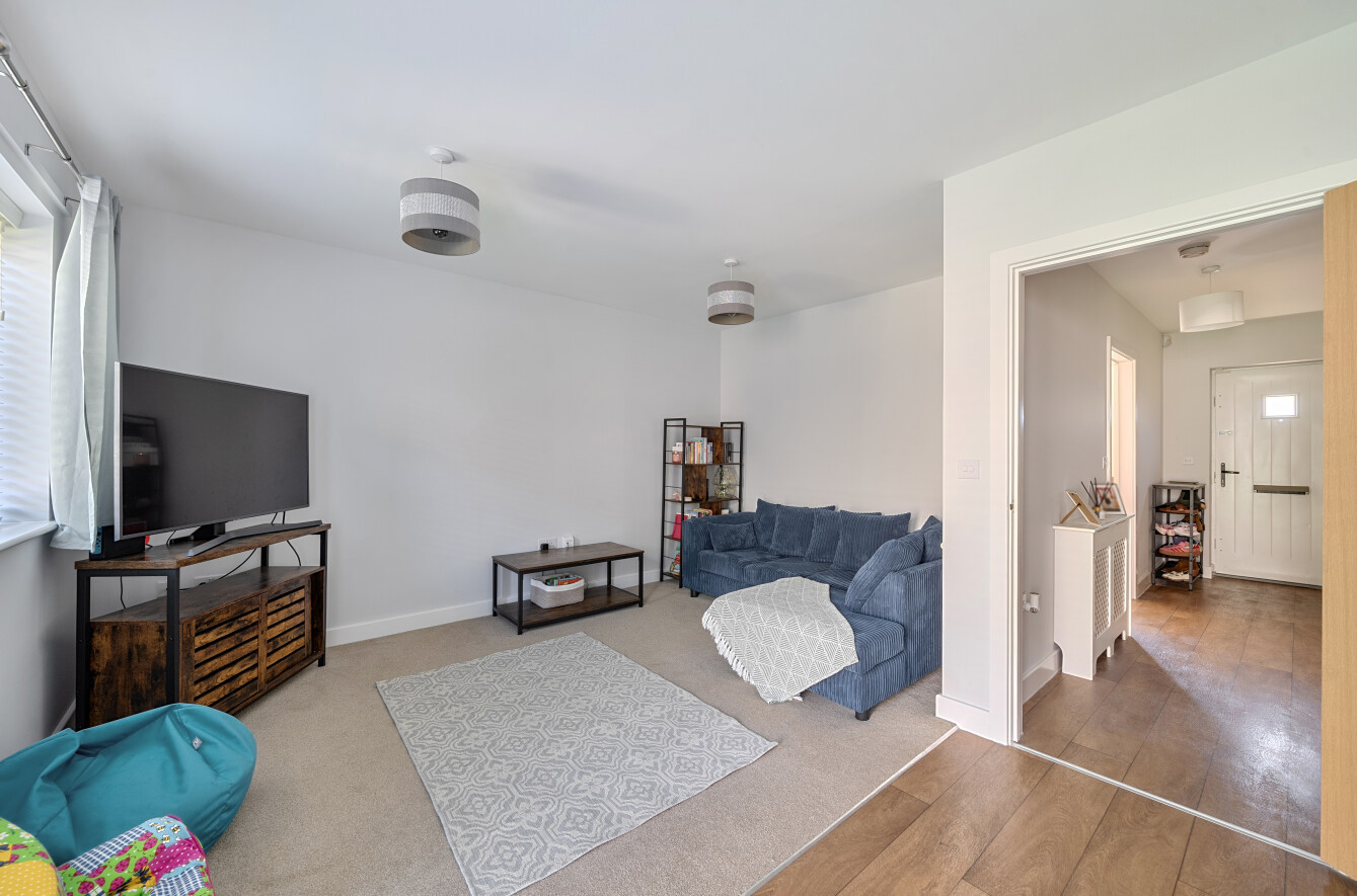 2 bedroom house for sale