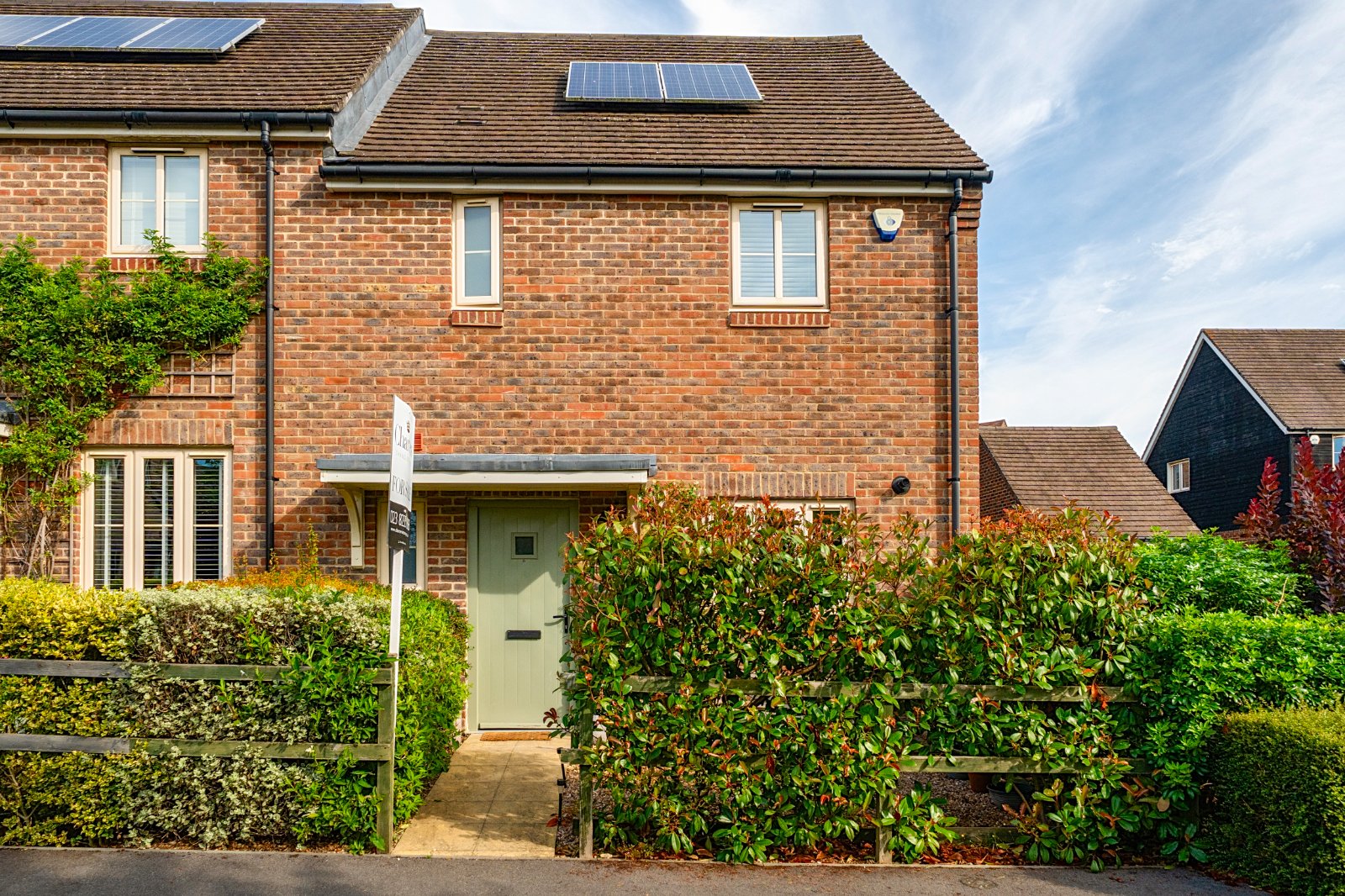 2 bedroom house for sale