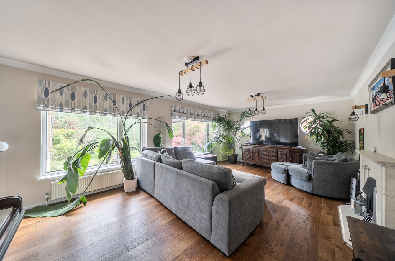 3 bedroom  detached house for sale