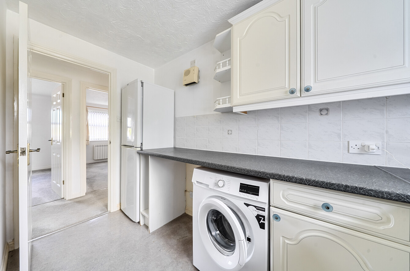 2 bedroom maisonette for sale