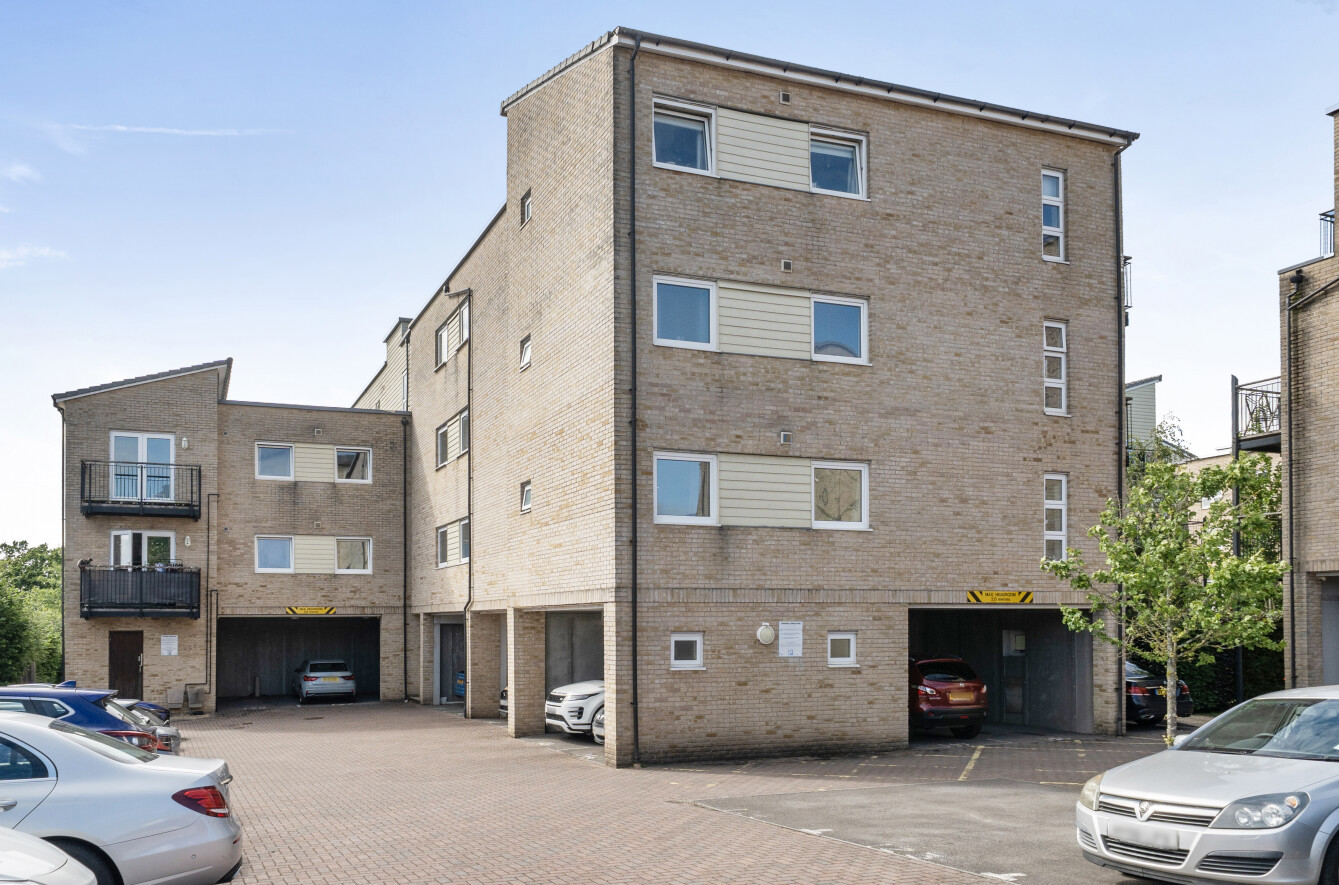 2 bedroom apartment for sale