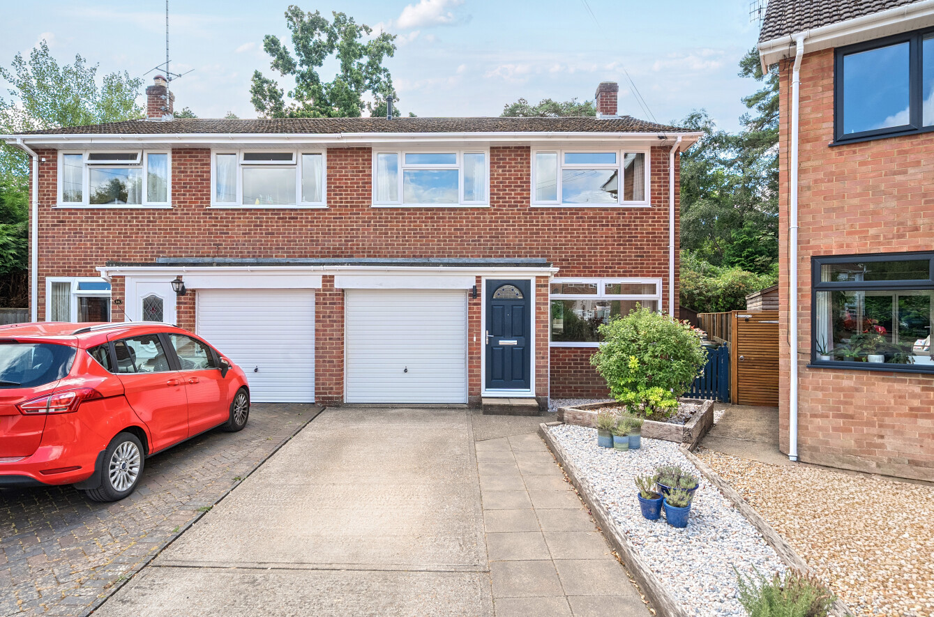 3 bedroom semi-detached house for sale