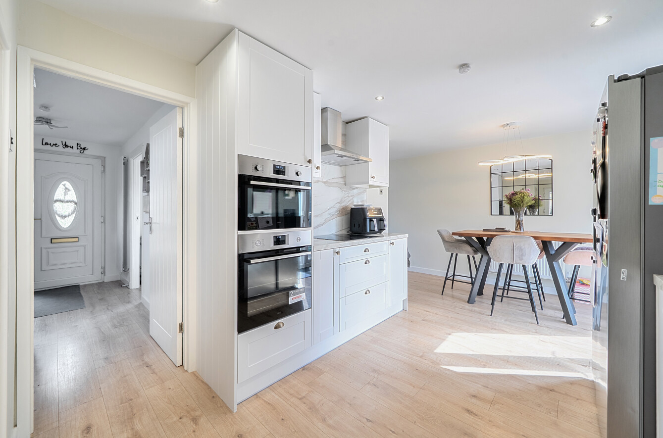 3 bedroom  semi-detached house for sale