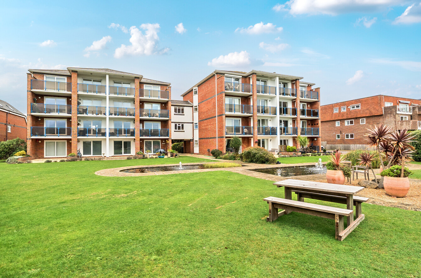 3 bedroom apartment for sale