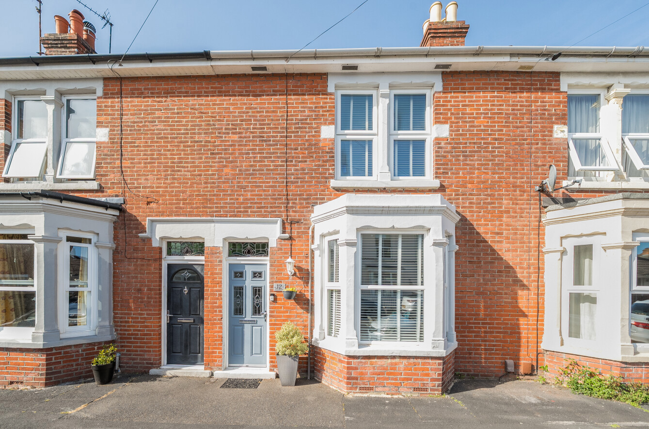 3 bedroom  terraced house for sale