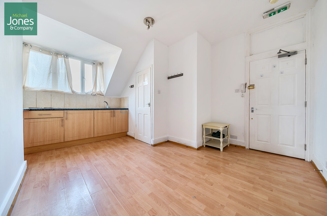 apartment to rent