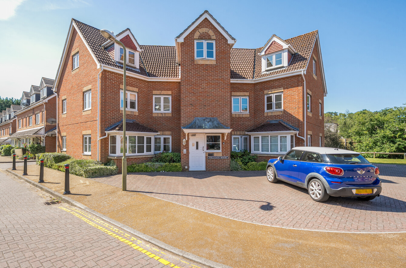 2 bedroom apartment for sale