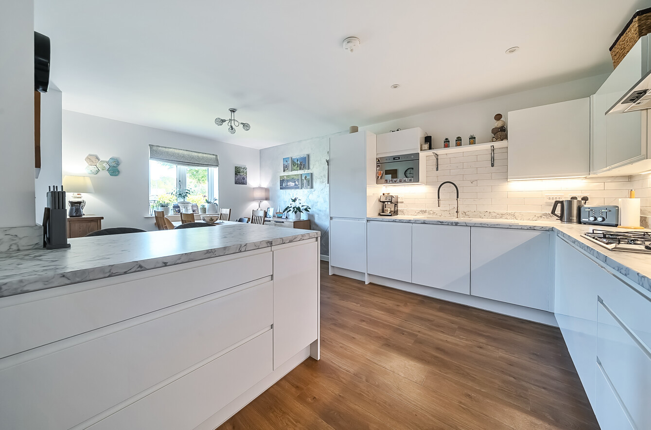 4 bedroom  detached house for sale