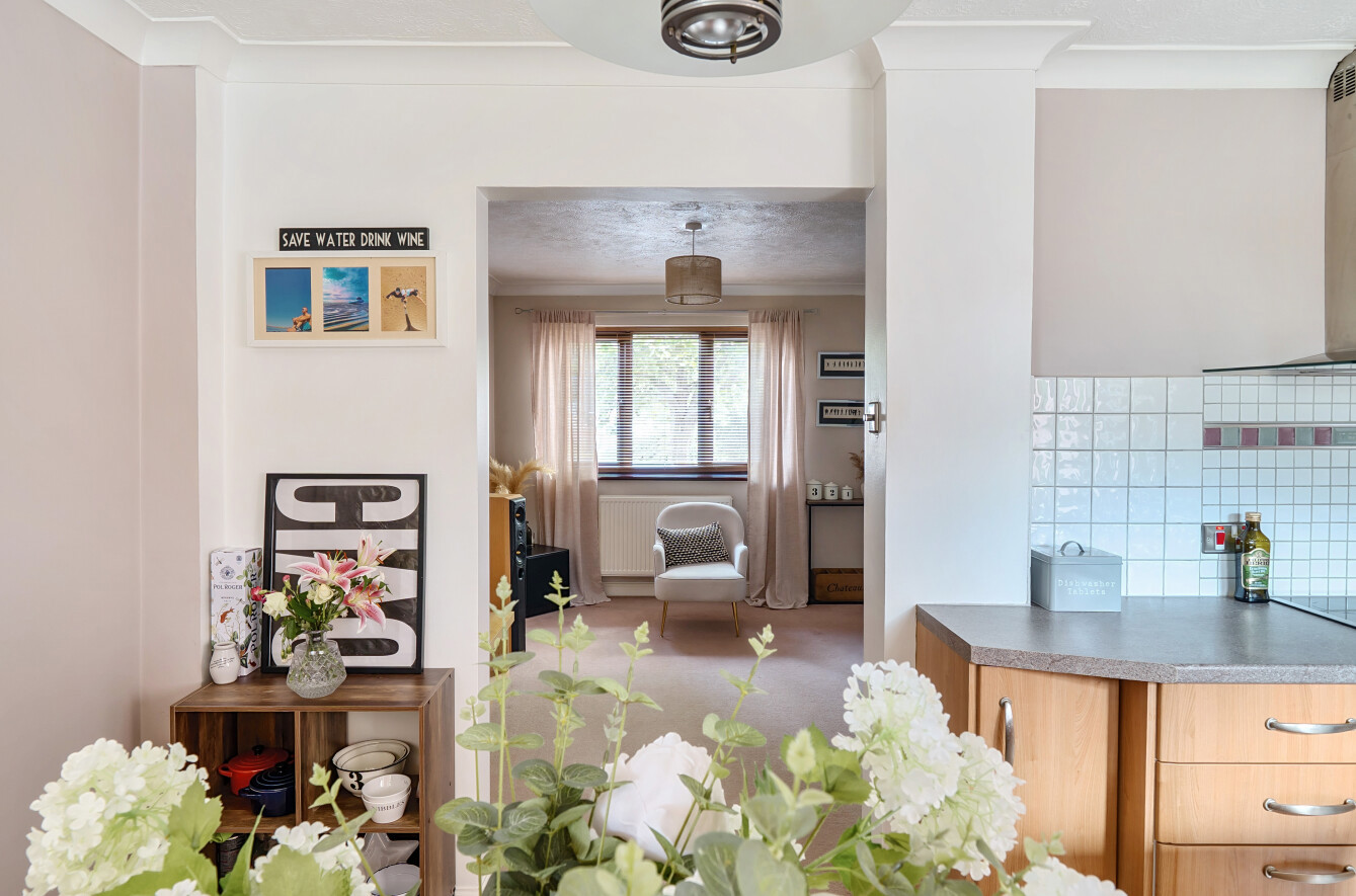 3 bedroom  semi-detached house for sale