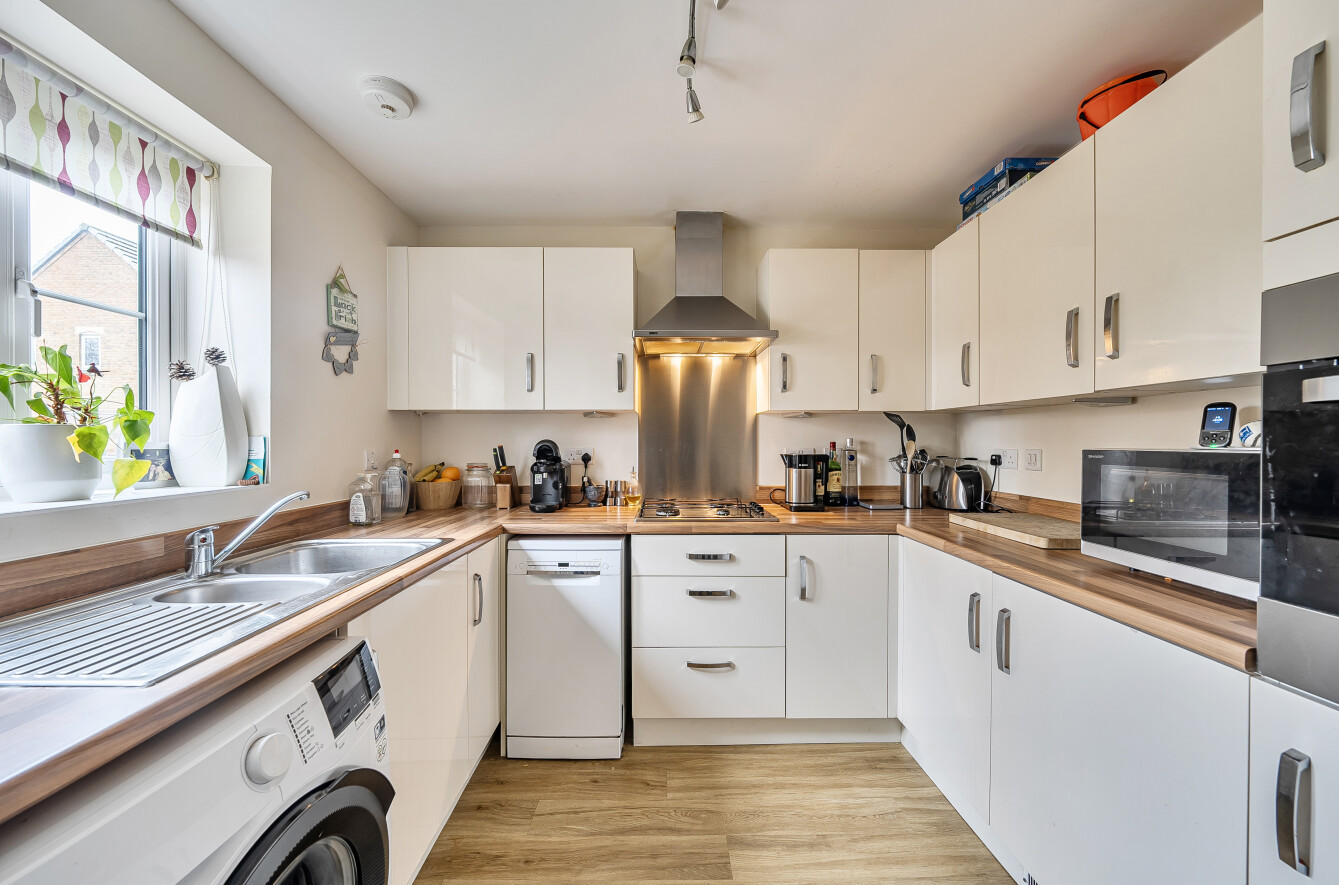 3 bedroom  detached house for sale