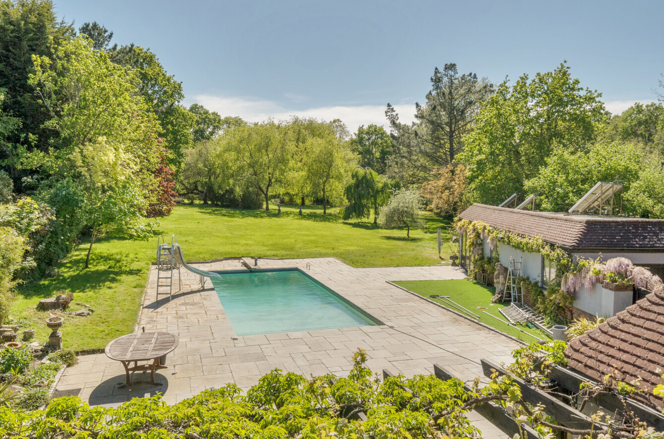 5 bedroom detached house for sale
