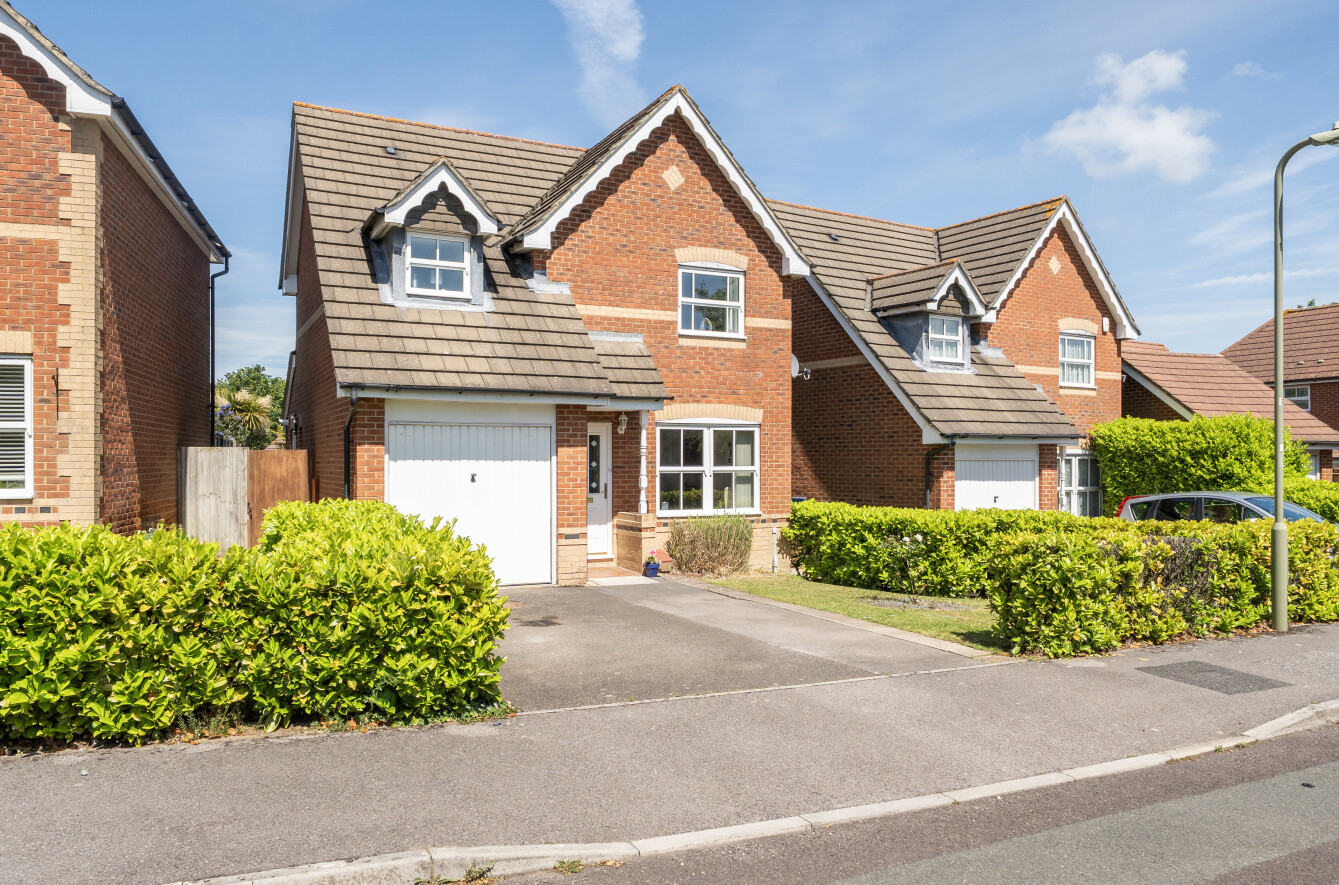 3 bedroom  detached house for sale