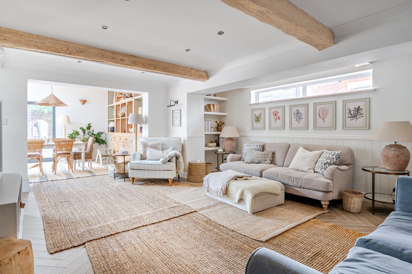 5 bedroom  detached house for sale