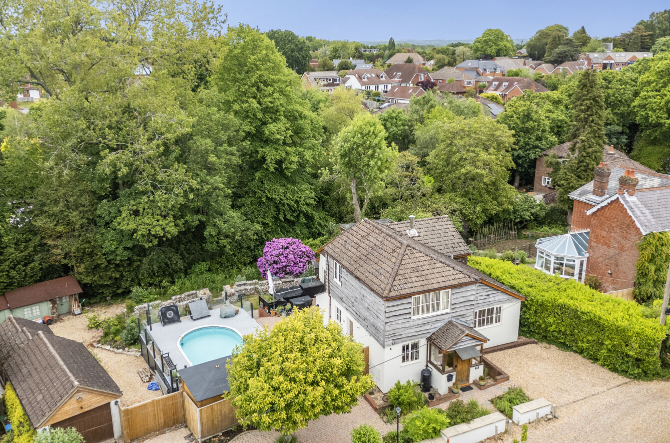 4 bedroom  detached house for sale